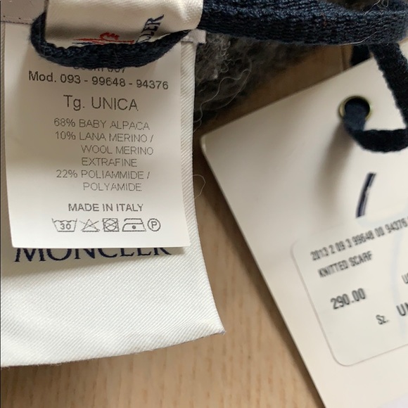 Moncler grey alpaca wool scarf - Picture 4 of 5